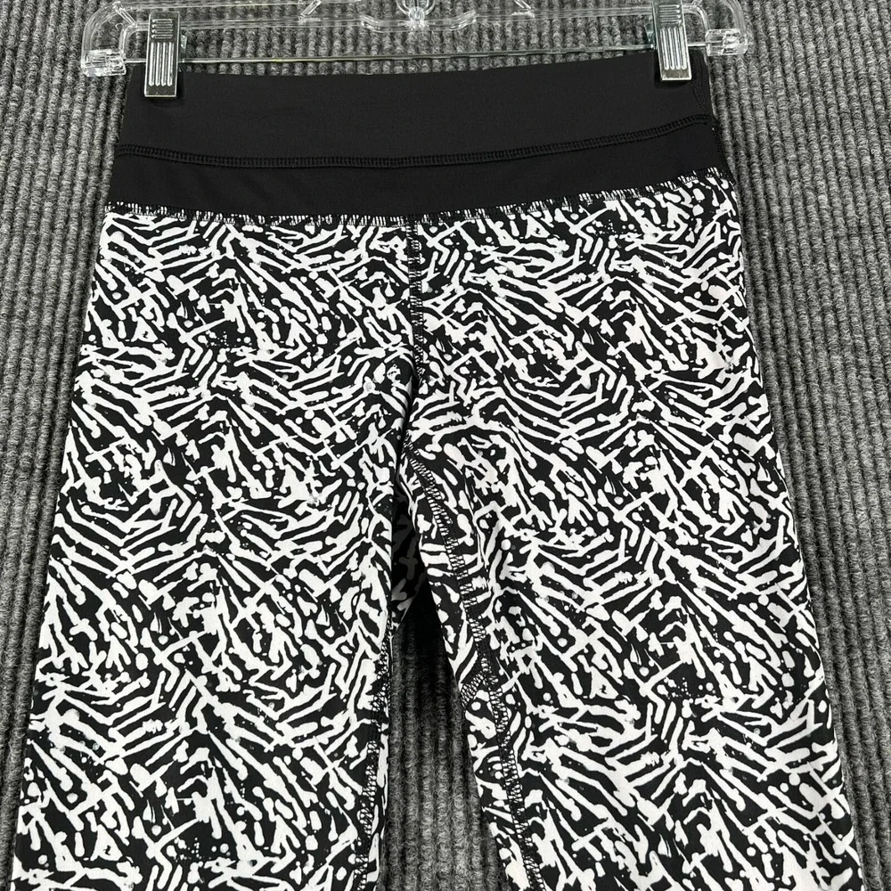 Lululemon Leggings Womens‎ Size 2 Black White Activewear Workout Casual Gym